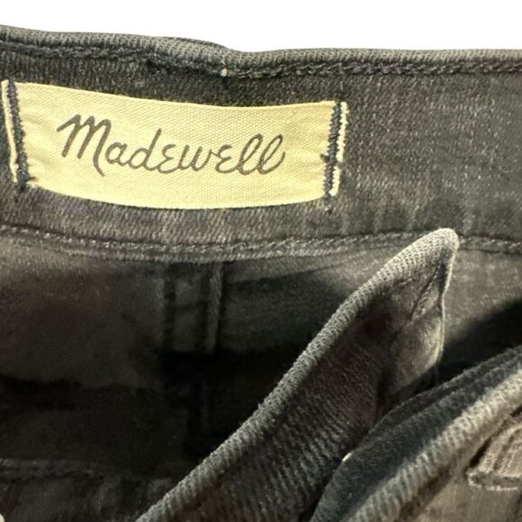 Madewell Stovepipe Jeans in Banberry Wash: Raw-Hem Edition - Picture 7 of 9